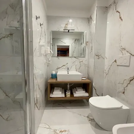 Casa de hóspedes Martini 2 *